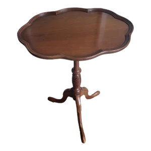 1950s Brandt Furniture Scalloped Oval Tripod Mahogany Candle Stand