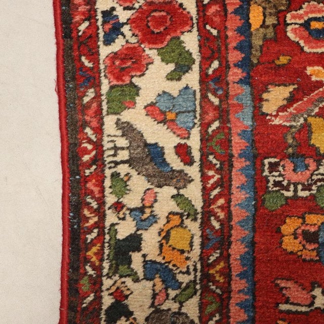 Textile Bakhtiary Rug in Cotton and Wool For Sale - Image 7 of 9