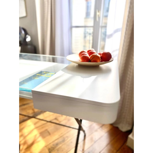 Tan Cosimo Desk with White Mat Lacquer and Glass Top by Marco Zanuso Jr. for Adentro, 2017 For Sale - Image 8 of 12