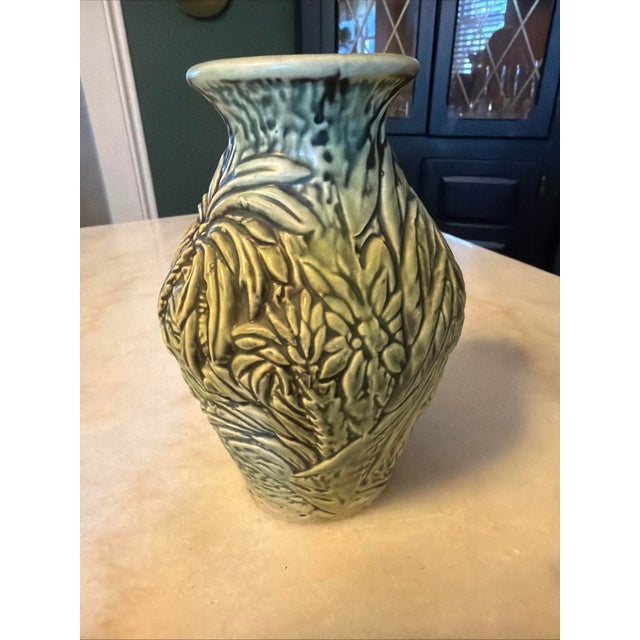 1920s Antique Weller Marvo 1920s Art Deco Pottery Green Palm Frond 7" Vase For Sale - Image 5 of 7