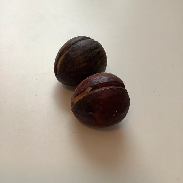 Italian Early 20th Century Italian Alabaster Stone Red Plums - a Pair For Sale - Image 3 of 12