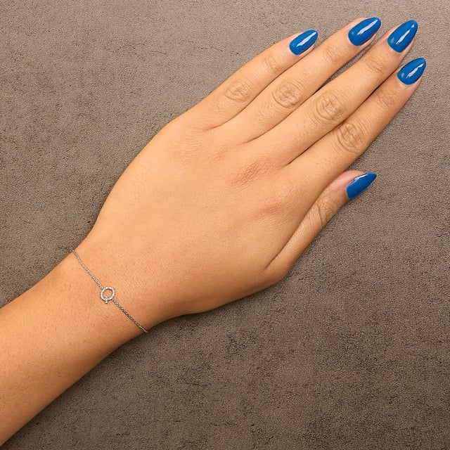 Early 21st Century 10K White Gold Diamond Accent "Q" Initial Charm and Link Bracelet For Sale - Image 5 of 6