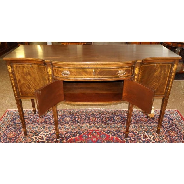 1990s Kittinger Regency Hepplewhite Style Mahogany Inlaid Server Buffet Sideboard For Sale In New York - Image 6 of 11