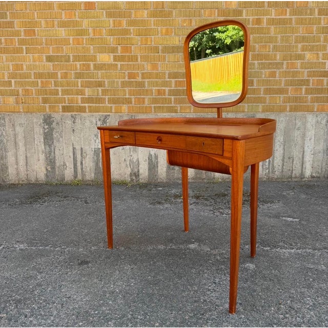 Birgitta Dressing Table by Carl Malmsten for Bodafors, 1950s, in Very Good conditions. Designed 1950 to 1959 I have...