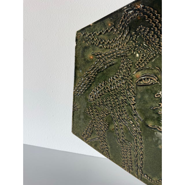 Vintage Susan Steven Figural Relief Portrait Studio Ceramic Wall Plaque For Sale In Miami - Image 6 of 11
