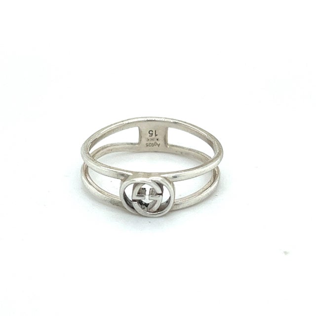 1990s Gucci Estate Ladies Ring Size 7 Sterling Silver For Sale In New York - Image 6 of 6