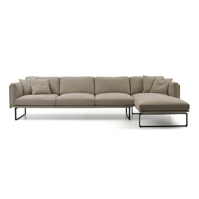 Piero lissoni 8 modular sofa and for cassina refined minimalist shapes characterize the timeless elegance of this modular...