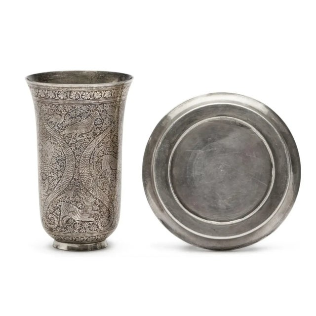 An Exceptional Indian Solid Silver Niello Beaker and Saucer, Circa 1800 For Sale In New York - Image 6 of 7