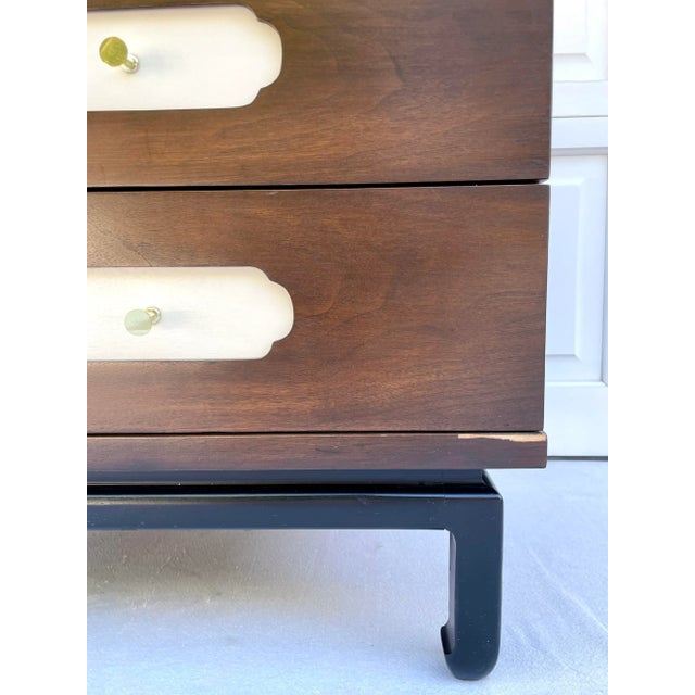 American of Martinsville Pair of Mid-Century Modern Nightstands For Sale In Los Angeles - Image 6 of 13