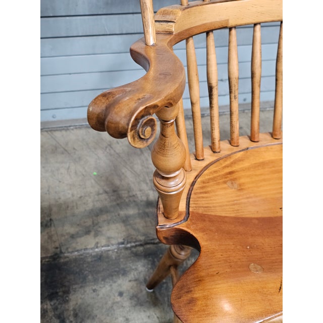 Brown 1960s d.r. Dimes Master's Chair Comb Back Windsor Arm Chair Bench New Hampshire Rare For Sale - Image 8 of 17