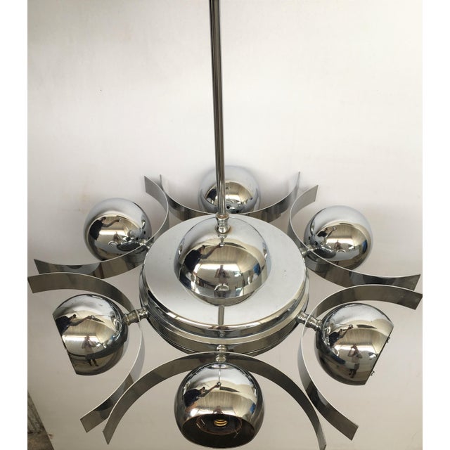 Italian Pop Art Space Age chrome ceiling lamp with six spheres, 1960s.