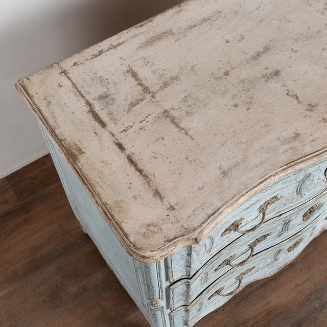 Early 19th Century 19th Century Swedish Rococo Three-Drawer Chest in Blue Painted Finish For Sale - Image 5 of 16