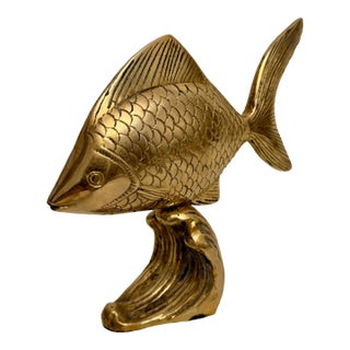 1970s Brass Tropical Fish Sculpture on Stand, Hollywood Regency Style For Sale