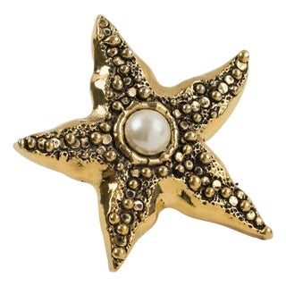 Guy Laroche Paris Gilt Metal Starfish Brooch with Pearl Cabochon For Sale