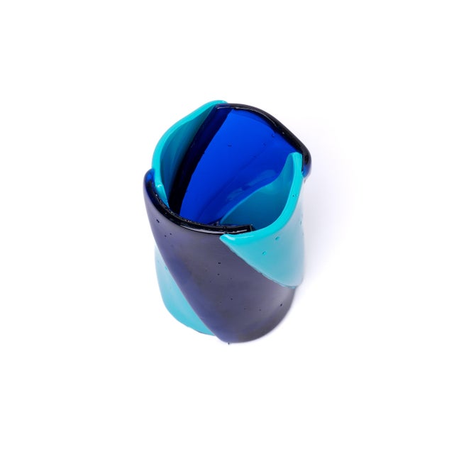 Contemporary Twirl Vase in Clear Blue by Enzo Mari for Corsi Design Factory For Sale - Image 3 of 4