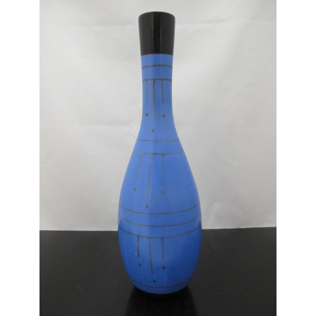 Abstract Marcelo Prado Chulucanas Peru Pottery Graphic Modernist Bowling Pin Vase For Sale - Image 3 of 9