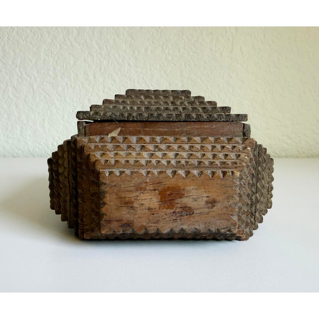 Brown Antique American Tramp Art Chip Carved Box, Early 20th Century For Sale - Image 8 of 12