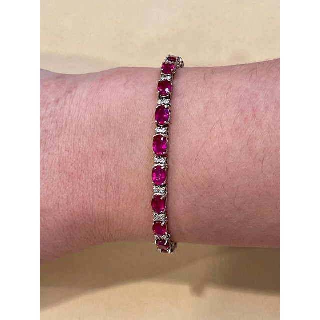 11 Ct Oval Rubies and Diamond Tennis Bracelet 14 Karat Yellow Gold For Sale - Image 14 of 18