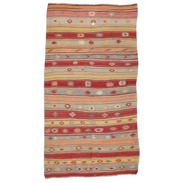 Textile Mid 20th Century Vintage Handwoven Turkish Kilim Rug For Sale - Image 7 of 7