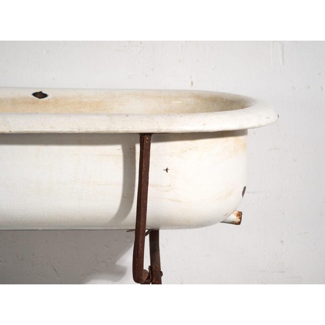 Bathtub in Enamelled Iron Central Europe, 1950 For Sale - Image 6 of 13