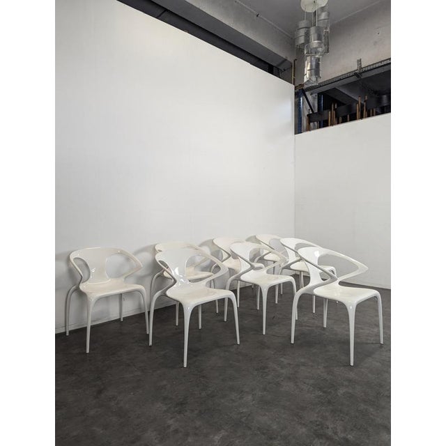 White Chairs by Ava Rochebobois, Set of 8, in Very Good conditions.