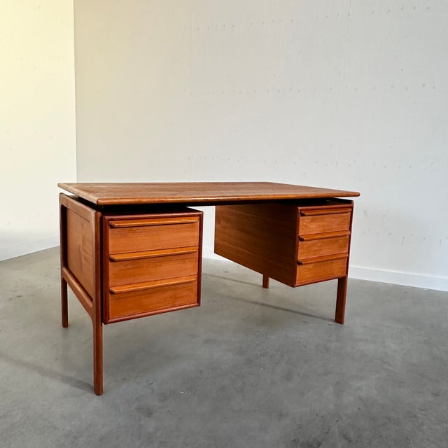 Mid-Century Modern Danish Freestanding Desk in Teak from GV Møbler, 1960s For Sale - Image 11 of 17