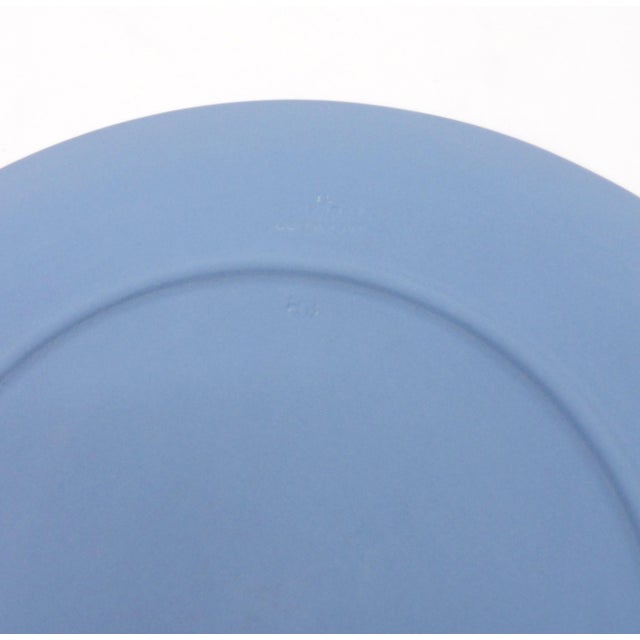 Wedgwood Blue Jasperware Plate — Cupid Stringing His Bow — Neoclassical Cherubs & Garlands For Sale - Image 9 of 10