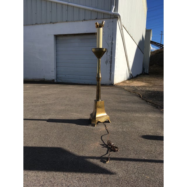Chapman Manufacturing Company Chapman Brass Pyramid Floor Lamp in Mastercraft For Sale - Image 4 of 13