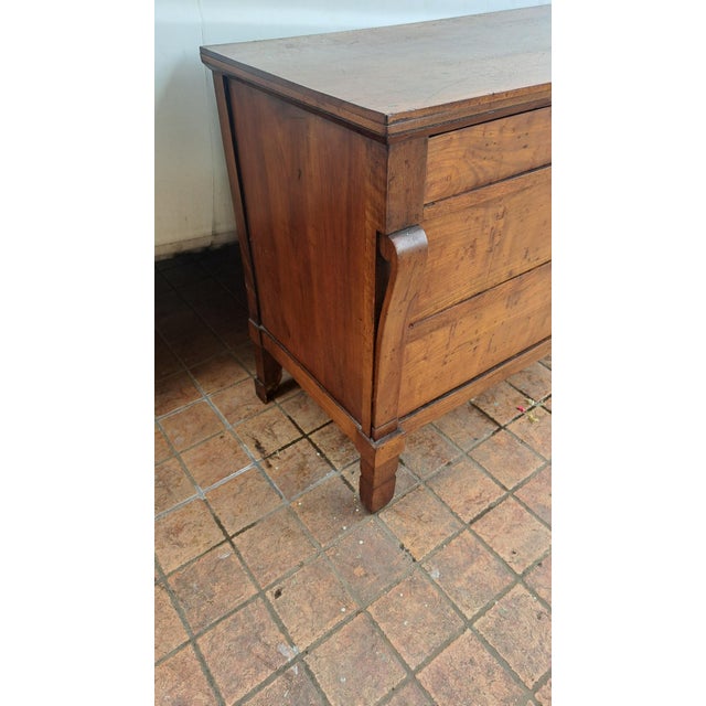 Antique Chest of Drawers in Walnut, 1800s For Sale - Image 4 of 6