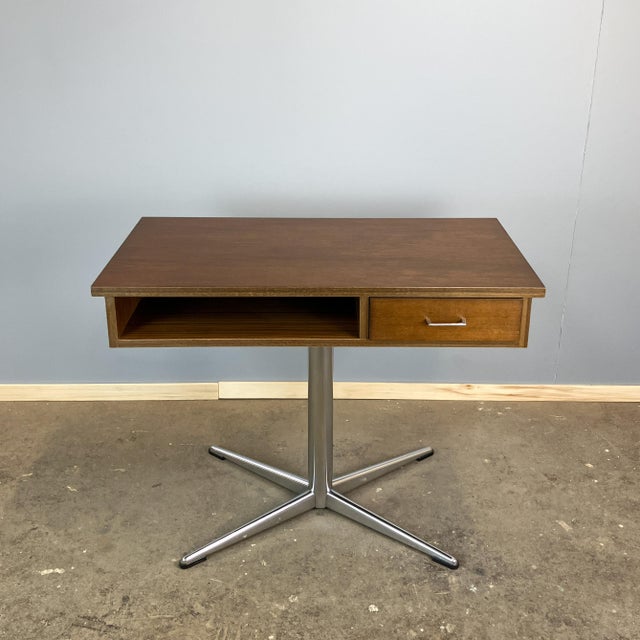 Wood Swivel Side Table in Chrome Frame and Dark Walnut, 1970s For Sale - Image 7 of 9