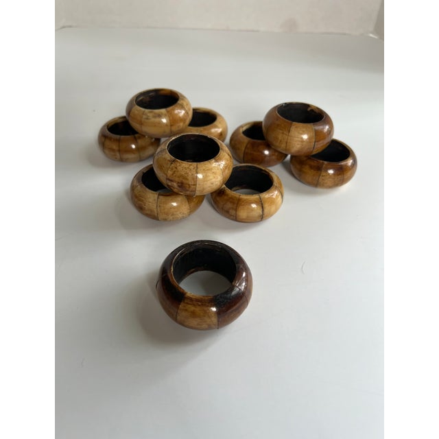 Set of 10 bone napkin rings.. Beautiful vintage napkin rings that are perfect for the holidays. COMBINED SHIPPING...