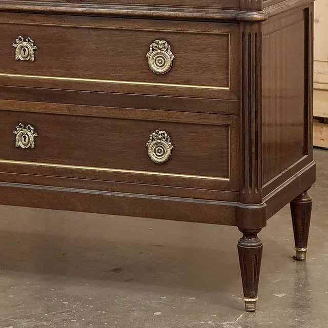 19th Century French Louis XVI Mahogany Commode With Carrara Marble For Sale - Image 11 of 17