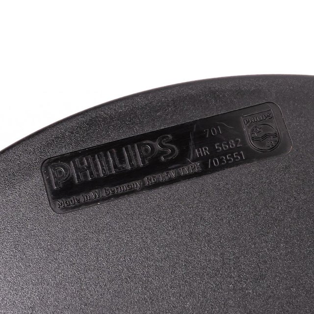 Black Vintage Wall Clock from Philips, 1980s For Sale - Image 8 of 9