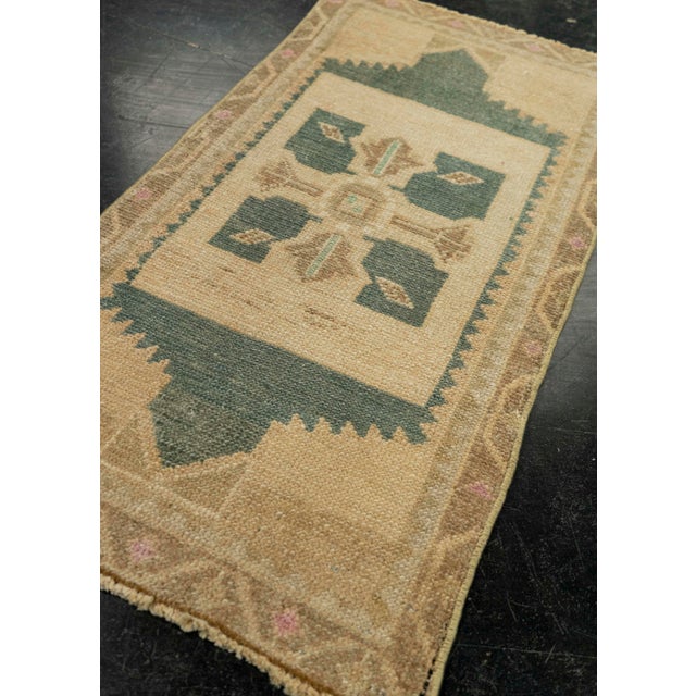 Textile Turkish Mini Rug Oriental Hand Knotted Vintage Rug 1'6" x 2'11" #21142 For Sale - Image 7 of 8