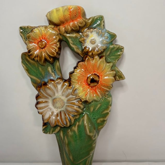 1970s Vintage Floral Sunflowers Daises Ceramic Chalkware 9" Wall Hanging Plaque For Sale - Image 5 of 9