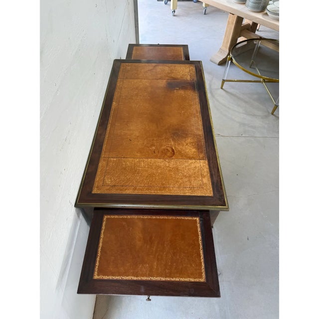 French Fine 19th Century French Louis XVI Writing Desk. For Sale - Image 3 of 12