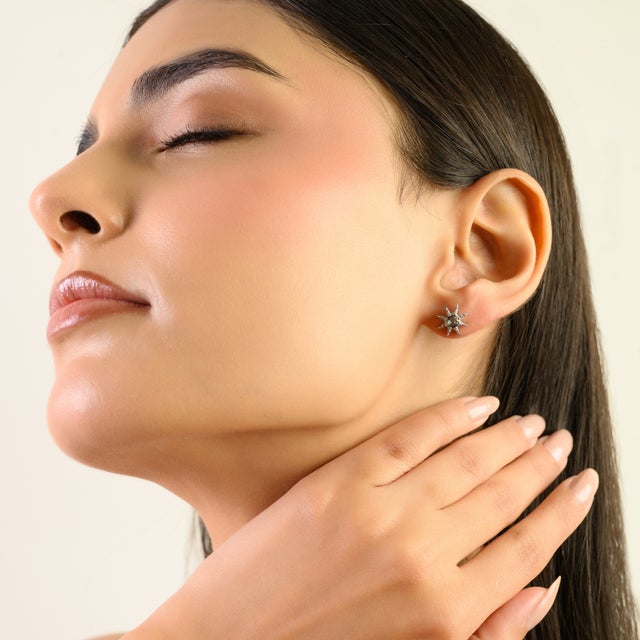 A Pair of Celestial Solid Silver Green Sapphire Starburst Earrings- Gift for Girlfreind For Sale - Image 6 of 11