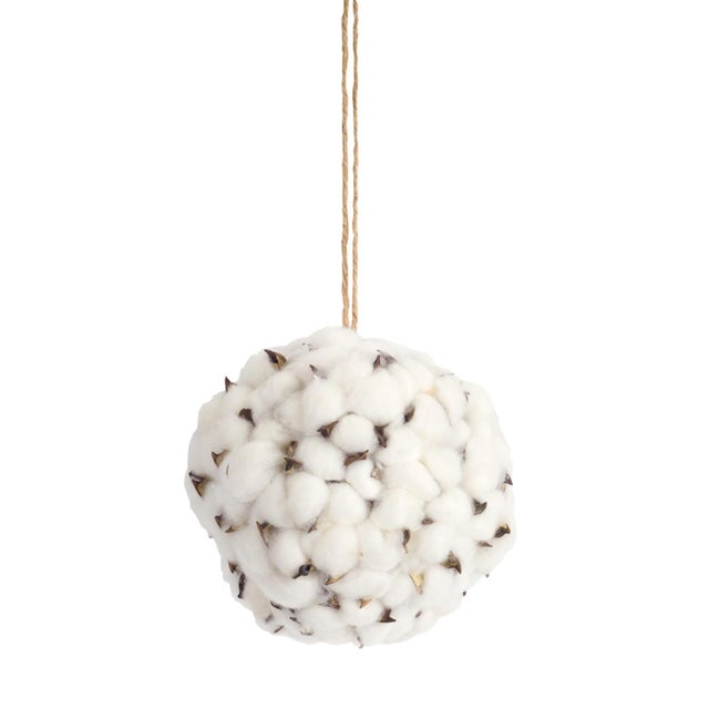 Bring nature-inspired charm into your space with the Cotton Orb with Twine Hanger Set. This beautiful collection of...