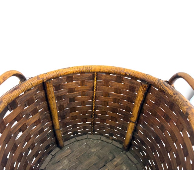 Wood Vintage Handwoven Split Bamboo Gathering Basket With Bentwood Handles For Sale - Image 7 of 9