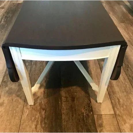 American Vintage c.1960's Drop Leaf Style Coffee Table For Sale - Image 3 of 5