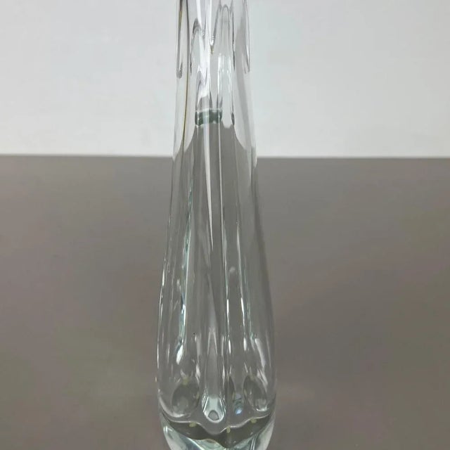 Large Floral Crystal Glass Vase attributed to Flavio Poli for Art Vannes, France, 1970s For Sale - Image 8 of 18