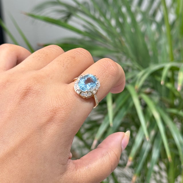 14k Gold Art Deco 3.49ct Oval Aquamarine Diamond Chic Cocktail Ring Size 4 For Sale - Image 9 of 18