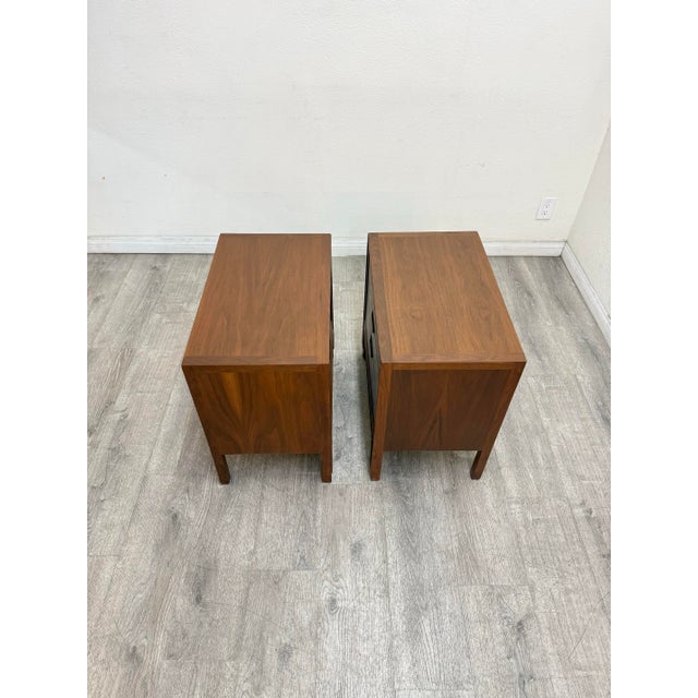 Pair of Mid Century Modern Nightstands For Sale - Image 11 of 12