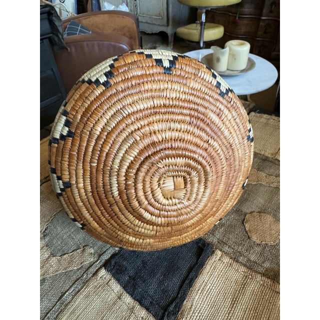 African Zulu Ukhamba Beer Basket – Handwoven Tribal Vessel For Sale - Image 4 of 9