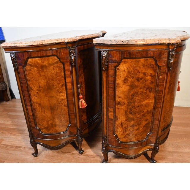 1890s Antique French Louis XV Burl Walnut Marble Top Pair of Cabinets Credenzas For Sale - Image 15 of 18