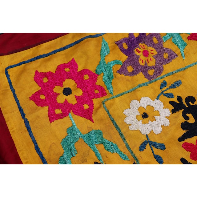Vintage Hand Embroidered Suzani Wall Hanging, 1920s For Sale - Image 11 of 18