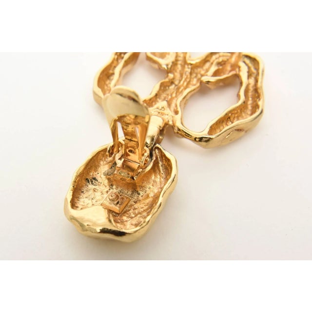 Metal Gold Plated Hammered Sculptural Clip on Dangle Earrings Pair of 80's For Sale - Image 7 of 7