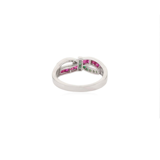 Metal Elegant Square Cut Emerald & Ruby Infinity Band Ring for Women Crafted in 925 Silver - Size 7 For Sale - Image 7 of 10