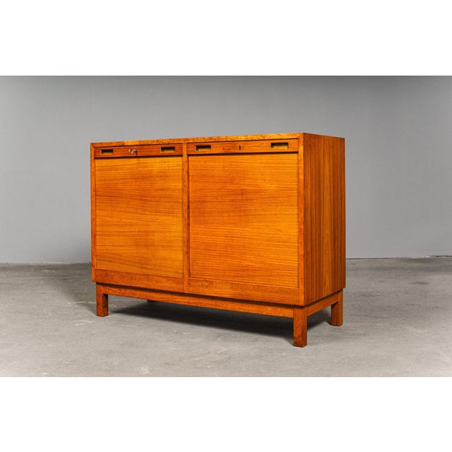 Mid-Century Roll-Top Cabinet in Teak For Sale - Image 5 of 17