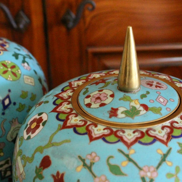 Pair Chinese Export Turquoise Cloisonneé Lidded Jars For Sale - Image 4 of 14